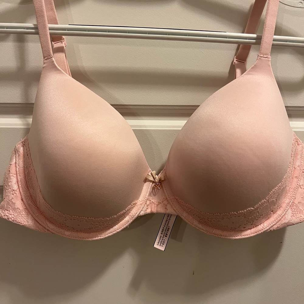 Victoria Secret Bra 38C